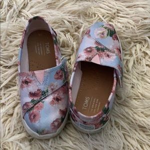 Floral Toms